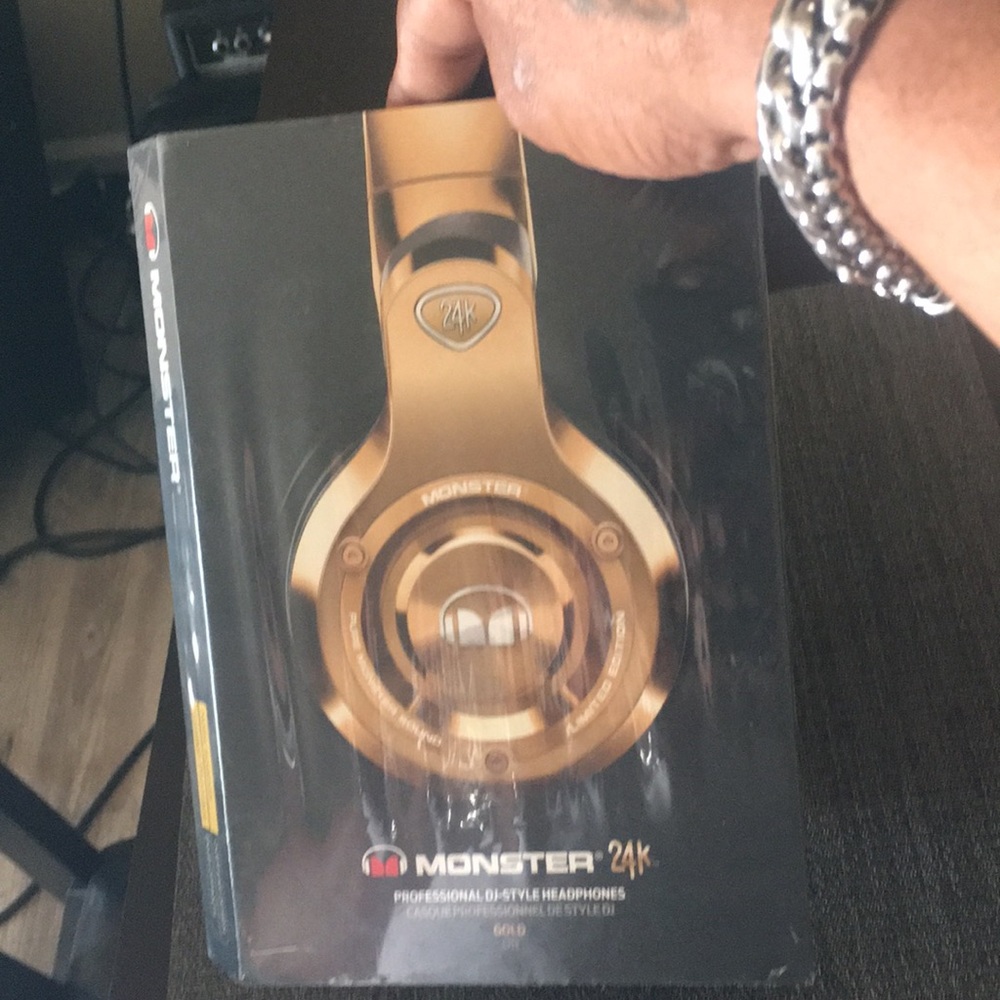 Original Monster 24 k headphones